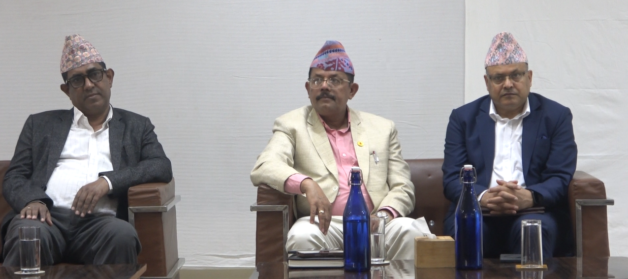 जनकपुरधाममा निर्वाचन समीक्षाः आयोगले भन्यो– आगामी चुनाव अझ स्वच्छ र भयरहित बनाइन्छ