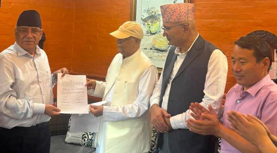 पाँच प्रदेशमा सत्ता साझेदारीको सहमति, एमालेले तीन र नेकपाले दुई प्रदेशको नेतृत्व गर्ने